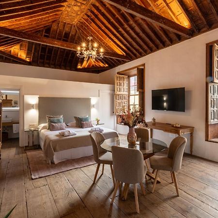 Готель La Casa De La Camelia Сан-Крістобаль-де-ла-Лагуна Екстер'єр фото