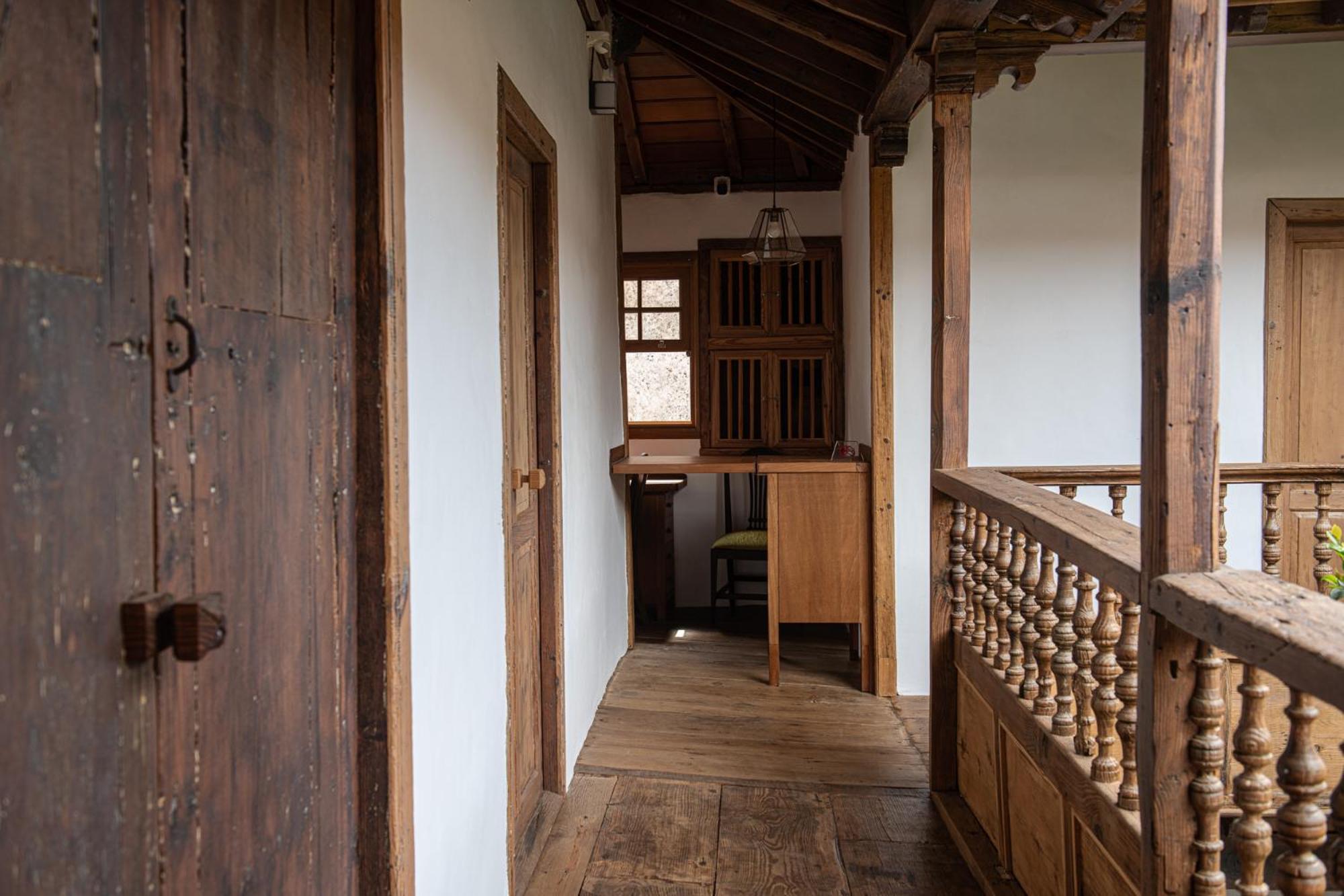 Готель La Casa De La Camelia Сан-Крістобаль-де-ла-Лагуна Екстер'єр фото